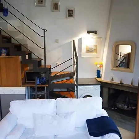 بيت للعطل Sani House 5 Minute Walk To The باراليا ساني