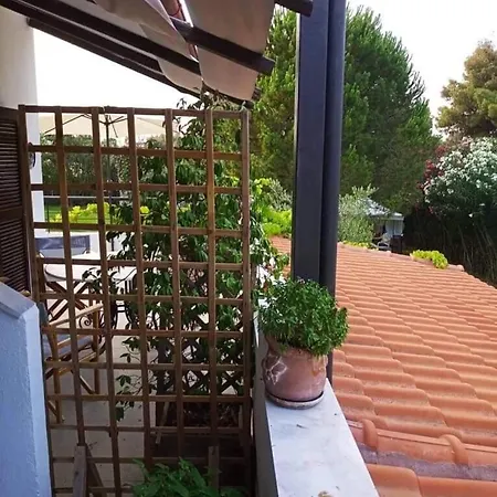 Sani House 5 Minute Walk To The بيت للعطل باراليا ساني