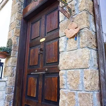 بيت للعطل Sani House 5 Minute Walk To The *