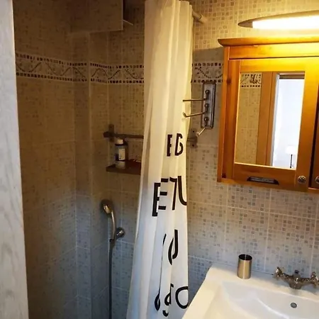 بيت للعطل Sani House 5 Minute Walk To The *