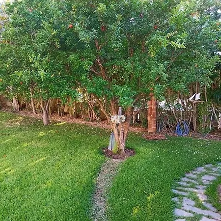 Sani House 5 Minute Walk To The بيت للعطل *