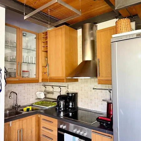 بيت للعطل Sani House 5 Minute Walk To The